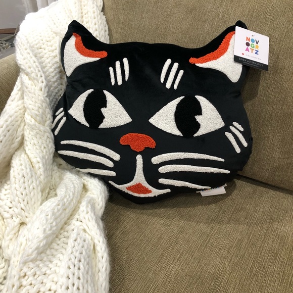 Novogratz Halloween Cat Pillow - Picture 8 of 11